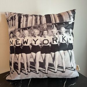 RONZAR New York Theme Pillow and Cover 18” x 18” Stylish Modern Black & White